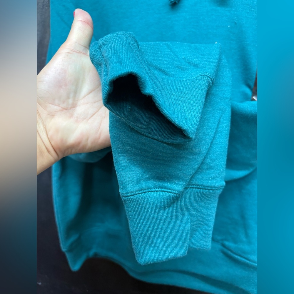 🧿PRICE FIRM🧿 HANES crop top Teal Hoodie for Women - Picture 8 of 14